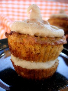 carrot cake cupcake